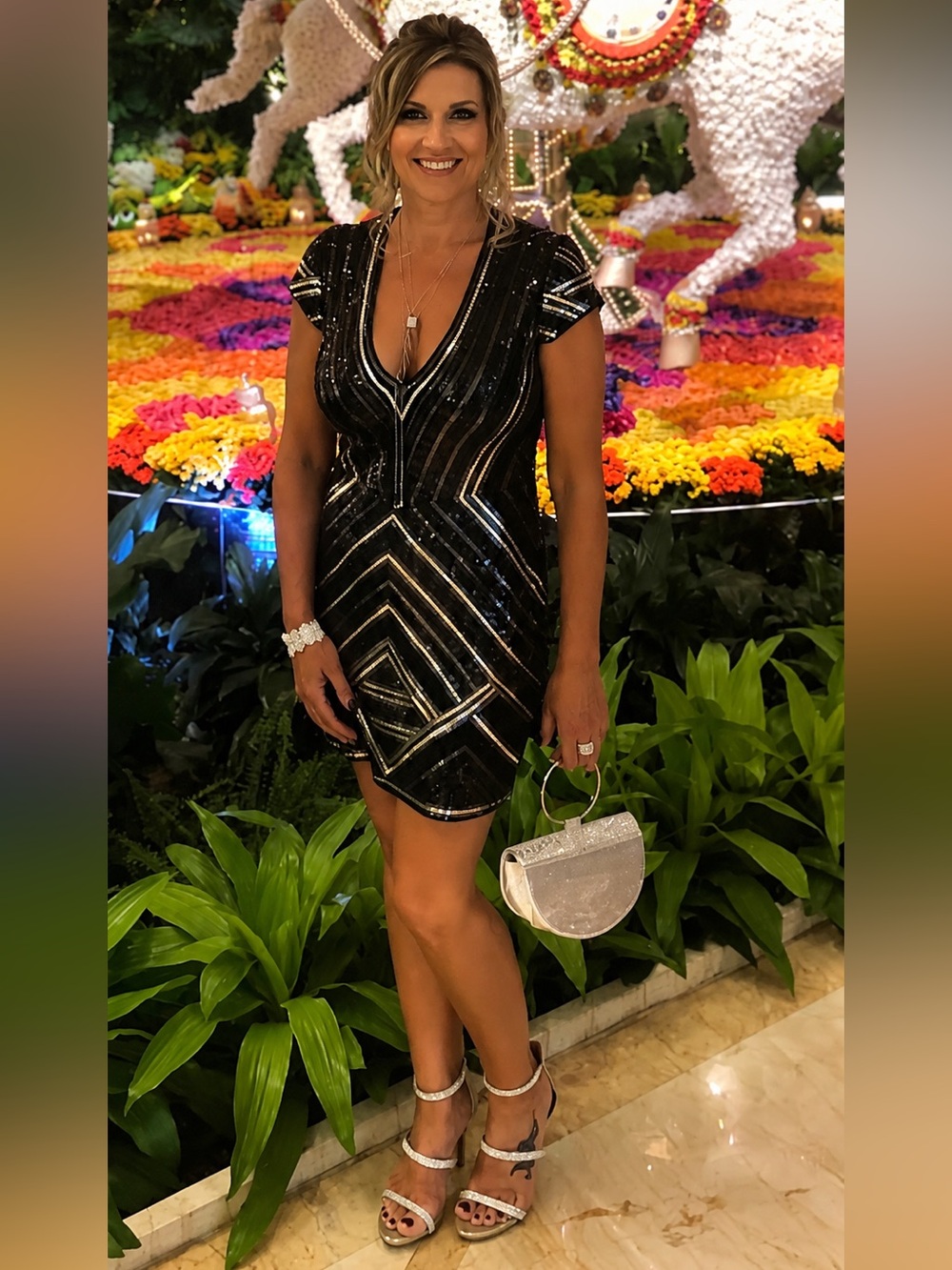 Black Sequin V-Neck Short Dress - Elegant Party Dress